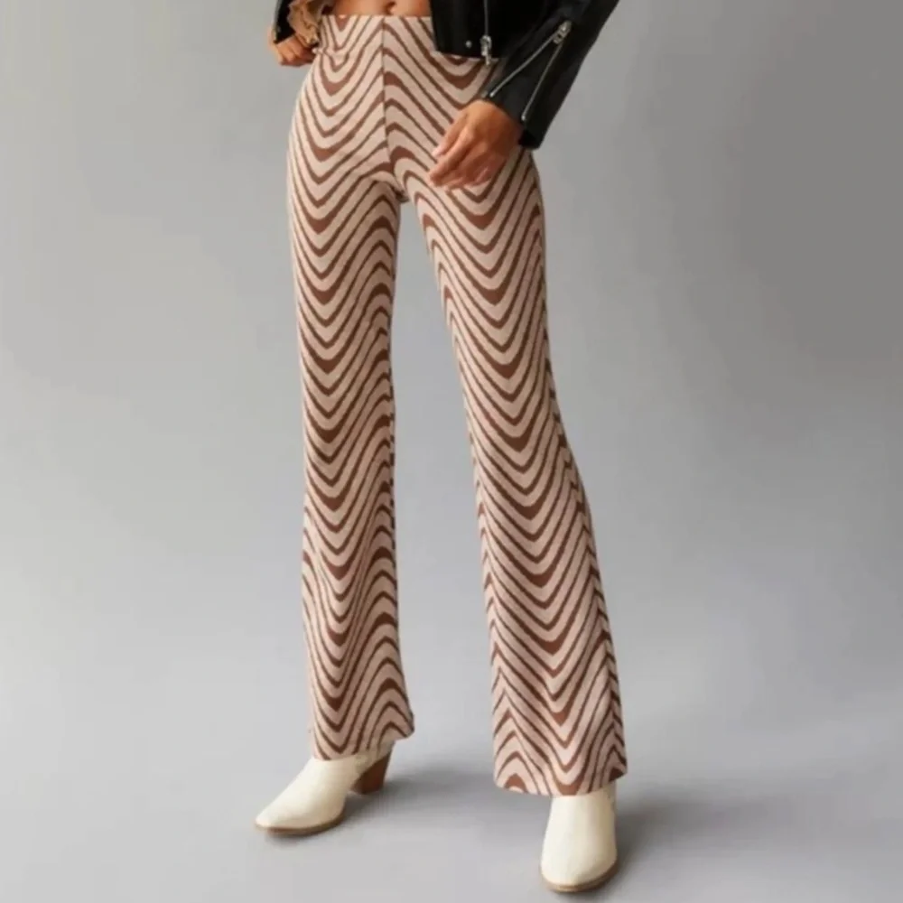 Urban Outfitters Bryn Pull-On Pant - Picture 1 of 5